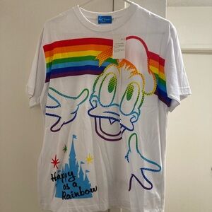 Disney Donald Duck White Short Sleeve Tee with Rainbow Stripes Medium